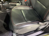 ショールームでは、認定中古車に加え、最新のニューモデルも各種取り揃えております。見学や試乗はもちろん、専門スタッフによるアドバイスなど、様々なサービスを通して、「ジープのある生活」をご体感いただけます