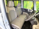 運転席シート廻りは使用感も少なく、良好な状態となっています。丁寧に使われていたことがよくわかりますね。