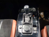 AUTO HOLDが便利です。