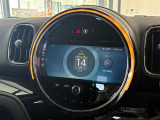 純正ナビです。とても使いやすく、Bluetooth&USBオーディオインターフェイスで、電話も音楽も楽しめます。
