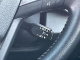 【クルーズコントロール】高速道路もラクラク走行。アクセルを離しても一定速度で走行ができ、長距離運転時の負担を軽減!加速・減速も簡単なスイッチ操作で調整できます。