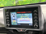 【パノラミックビューモニター】専用のカメラにより、上から見下ろしたような視点で360度クルマの周囲を確認することができます☆死角部分も確認しやすく、狭い場所での切り返しや駐車もスムーズに行えます。