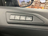 【運転席ポジションメモリー付パワーシート】ワンタッチで記憶させていたシートの前後・リクライニングはもちろん、シートリフターも備えます☆快適なドライブをお楽しみ下さい♪