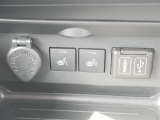 シガーソケット USB・HDMI差込口 シートヒーター(運転席助手席両方にあります)