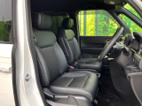 運転席シート廻りは使用感も少なく、良好な状態となっています。丁寧に使われていたことがよくわかりますね。
