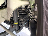 お車を安心してお乗りいただく為には、足回りの定期点検が欠かせません。サービスサポート(有償保証)では無料点検もご提供しており、安心のカーライフをお過ごしいただけるサポート体制が整っています。