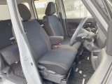 ドライバーによって運転しやすいポジションは異なり、あの車はどうなのか不安なこともありますよね。気になるお車は店頭で乗り込んでご確認いただけます♪