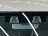 【スズキ セーフティサポート】走行中に前方の車両等を認識し、衝突しそうな時は警報とブレーキで衝突回避と被害軽減をアシスト。より安全にドライブをお楽しみいただけます。