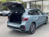 BMWを熟知したメカニックによる、360度の納車前点検。ドイツ本国と同様の教育・訓練を受けたメカニックが徹底的に点検、整備した後にお客様にお引渡しします。