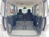 普段のお買い物や通勤、送迎等に十分な荷室スペースを確保しております。セカンドシートを倒すと、大きな荷物の積載も可能です♪