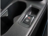 ご来店いただければ軽自動車からスポーツカー、1ボックスやセダンや輸入車などパソコンひとつで850台すべての在庫をご覧いただくことができます!