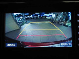 バックガイドモニター装備!ガイド線が目安になり駐車が苦手な方でも安心です!