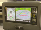 【全周囲カメラ】専用のカメラにより、上から見下ろしたような視点で360度クルマの周囲を確認することができます☆死角部分も確認しやすく、狭い場所での切り返しや駐車もスムーズに行えます。