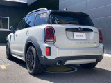 MINI正規販売店のお車は、全てのお車にMINI認定中古車の保証書が発行されます。保障約款もございますので保障内容が明確でございます。お客様にご安心してお乗り頂けますよう、全力でお客様をサポート致します。
