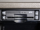 ★ETC(DSRC)が装備されています!!社外品とは違い収まりの良いデザインが人気!高速道路を利用する際は必需品ですよね!!ストレス無く料金所を通過出来ます!!