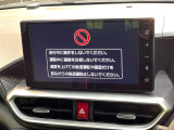 【9インチ ディスプレイオーディオ】大画面ディスプレイへお持ちのスマートフォンと連携して、ナビやbluetoothでの音楽再生が可能です♪デザインはもちろん操作性も良好!別途ナビ機能の取付可能です♪