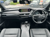 UX 250h エレガント ブラック 4WD 
