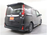 私共のお車は全て、ご納車前にトヨタの整備工場でプロの整備士が点検又は車検整備を行いお渡し致します、安心してお乗りください。