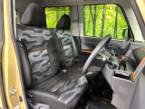 運転席シート廻りは使用感も少なく、良好な状態となっています。丁寧に使われていたことがよくわかりますね。
