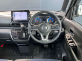 ピラー(柱)を細くして運転席からの見晴らしをよくしています