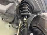 お車を安心してお乗りいただく為には、足回りの定期点検が欠かせません。サービスサポート(有償保証)では無料点検もご提供しており、安心のカーライフをお過ごしいただけるサポート体制が整っています。