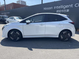 キーを出さなくてもリクエストスイッチを押せば、ロック・オープンが出来る、インテリジェントキー★