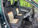 運転席シート廻りは使用感も少なく、良好な状態となっています。丁寧に使われていたことがよくわかりますね。