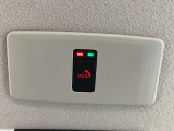 あおり運転をされても安心!緊急通報も可能、ボタンを押すだけでオペレーターにつながるSOSコール付。(別途登録費用が必要となります。)