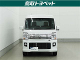 また、お車にあまり詳しくない方でも気軽に立ち寄って頂けるお店作りを目指しています。中古車選びに不安があるという多くのお客様の声に応えるべく『親切・丁寧・明瞭』をキーワードにしっかりサポート致します。
