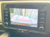 【バックカメラ】駐車時に後方がリアルタイム映像で確認できます。大型商業施設や立体駐車場での駐車時や、夜間のバック時に大活躍!運転スキルに関わらず、今や必須となった装備のひとつです!