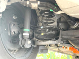 お車を安心してお乗りいただく為には、足回りの定期点検が欠かせません。サービスサポート(有償保証)では無料点検もご提供しており、安心のカーライフをお過ごしいただけるサポート体制が整っています。