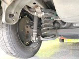 お車を安心してお乗りいただく為には、足回りの定期点検が欠かせません。サービスサポート(有償保証)では無料点検もご提供しており、安心のカーライフをお過ごしいただけるサポート体制が整っています。