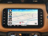 日産純正9インチメモリーナビ(MM320D-L)装備、NissanConnectサービス対応、オペレーター通話や音声対話検索、スマホアプリと連動などに対応した高機能ナビ。