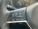 ステアリングスイッチでナビ操作も簡単になります