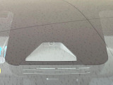 【トヨタセーフティセンス】走行中に前方の車両等を認識し、衝突しそうな時は警報とブレーキで衝突回避と被害軽減をアシスト。より安全にドライブをお楽しみいただけます。