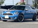 走行少ない!車検長い!17インチアルミ!ブラックキセノンライト!パドルシフト!ETC!オートエアコン!CDラジオ!キーレス!希少ボディカラーのカイトブルー!