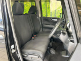 運転席シート廻りは使用感も少なく、良好な状態となっています。丁寧に使われていたことがよくわかりますね。