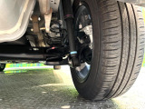 お車を安心してお乗りいただく為には、足回りの定期点検が欠かせません。サービスサポート(有償保証)では無料点検もご提供しており、安心のカーライフをお過ごしいただけるサポート体制が整っています。