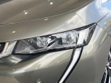 ●LEDヘッドライト:夜間走行時も良好な視界を確保し安心して運転できる高輝度LEDヘッドライトを装備!点灯速度が早く、消費電力も抑えられています。