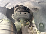 お車を安心してお乗りいただく為には、足回りの定期点検が欠かせません。サービスサポート(有償保証)では無料点検もご提供しており、安心のカーライフをお過ごしいただけるサポート体制が整っています。