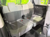 3列目シートはもちろん状態良好☆大人でもゆったりと座って頂けますので、大人数でのお出かけもラクラクです♪ご家族で、気の知れた仲間で、ドライブに行くのが楽しみですね♪