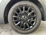 タイヤサイズは195/55R16です