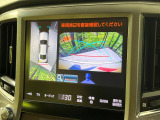 【パノラミックビューモニター】専用のカメラにより、上から見下ろしたような視点で360度クルマの周囲を確認することができます☆死角部分も確認しやすく、狭い場所での切り返しや駐車もスムーズに行えます。