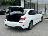 BMWを熟知したメカニックによる、360度の納車前点検。ドイツ本国と同様の教育・訓練を受けたメカニックが徹底的に点検、整備した後にお客様にお引渡しします。