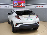 新車からの保証書と取扱説明書です!U-Carの保証書も納車時に、お渡し致します!(全国トヨタ共通)