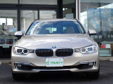BMW在庫保有台数常時100台以上!ご来店の際はBMW本店(厚木市下荻野140-1)にご来店ください!弊社自慢の全天候型ショールーム!BMW在庫保有台数常時100台以上ございます!