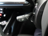 アダプティブクルーズコントロール機能搭載。前方の車両の速度に合わせて車間距離を一定に保ち、自動的にアクセル・ブレーキを調整します。