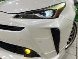 【LEDヘッドライト】悪天候や夜間走行時も良好な視界を確保し安心して運転できる高輝度LEDヘッドライトを装備!点灯速度が早く、消費電力も抑えられています。