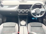 GLAクラス GLA200d 4マチック AMGラインパッケージ 4WD 