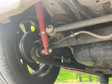 お車を安心してお乗りいただく為には、足回りの定期点検が欠かせません。サービスサポート(有償保証)では無料点検もご提供しており、安心のカーライフをお過ごしいただけるサポート体制が整っています。